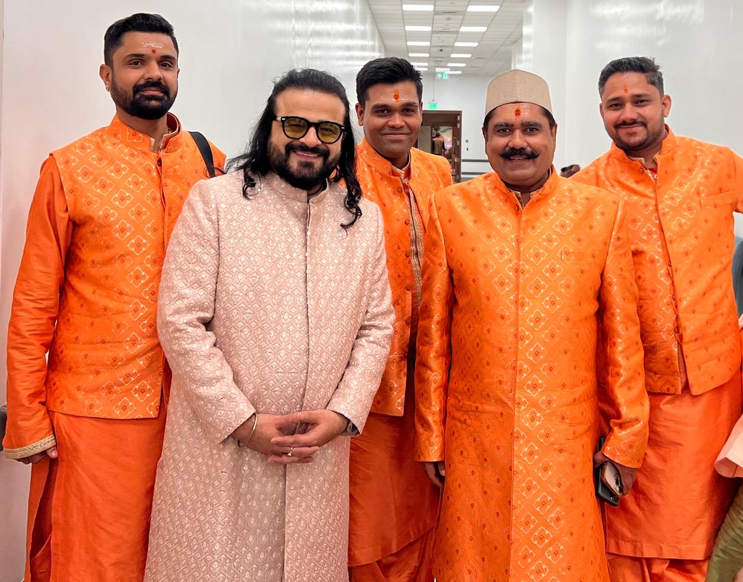 Pandit Chandrashekhar Sharma's Team
