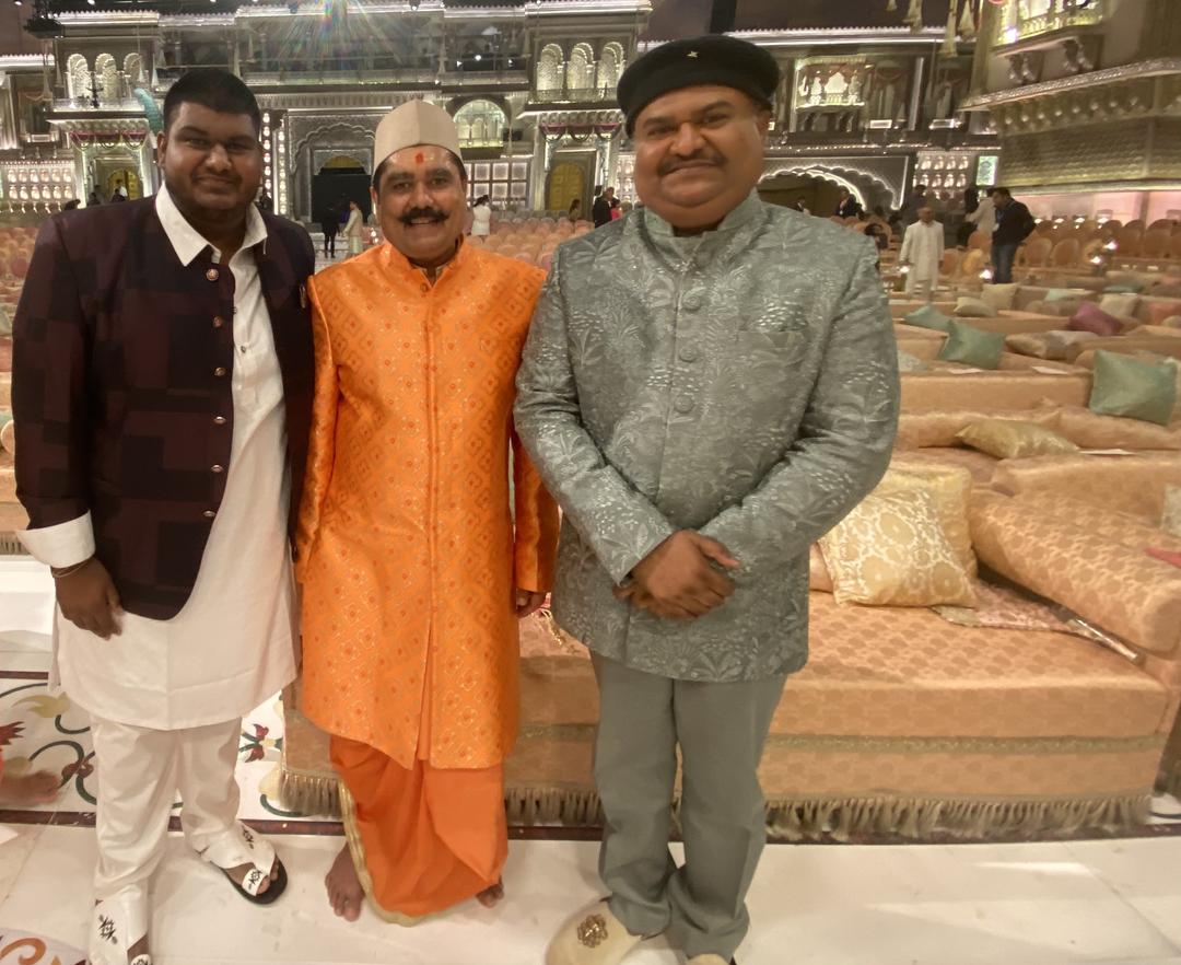 Pandit Chandrashekhar Sharma's Team