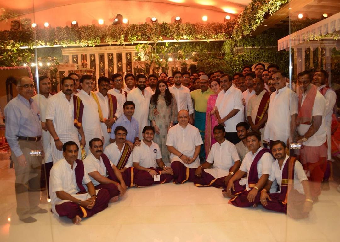 Pandit Chandrashekhar Sharma's Team